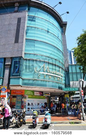 Mustafa Centre At Little India In Singapore