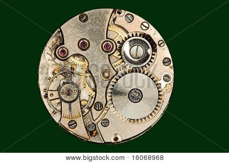 Detailansicht auf die Juwelen in einer antiken Uhr