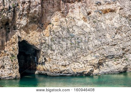entrance of Inland Sea divesite in malta