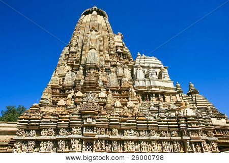 Detalje af Parsvanath templet, østlige gruppe af templer med fineste antikke kunst og skulptur i Khaj