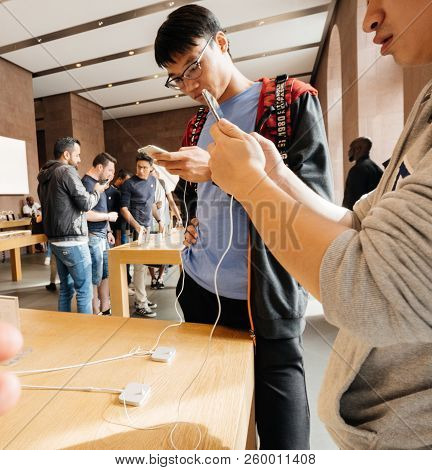 Strasbourg, France - Sep 21, 2018: Modern Apple Store With Customers People Buying Admiring The New 