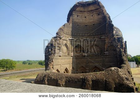 Tomb Of Humayun, Ashtur, Karnataka State Of India