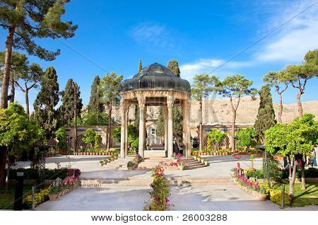 Aramgah-e Háfiz hrobky v Shiraz, Írán