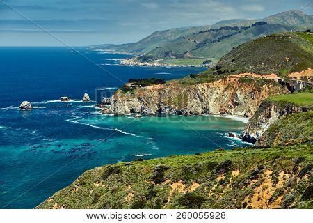 Bixby Creek Bridge on Highway 1. Big Sur Area, California, USA.