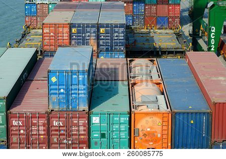 Nhava Sheva, India - March 09: Discharge Of The Ship On The Berth In Port Of Nhava Sheva On March 09