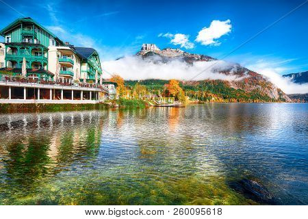Picturesque Autumn Scene Of Altausseer See Lake. Sunny Morning View Of Altaussee Village. Location: 