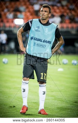 VALENCIA, SPAIN - SETEMBER 19: Mario Mandzukic during UEFA Champions League match between Valencia CF and Juventus at Mestalla Stadium on September 19, 2018 in Valencia, Spain