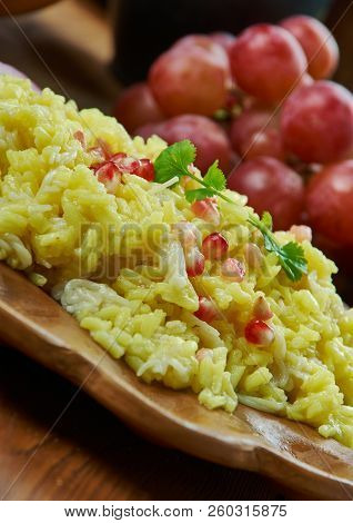 Aunties Armenian Rice Pilaf,prepare Rice Dish With Noodles And Chicken Broth ,  Armenian Cuisine, Tr