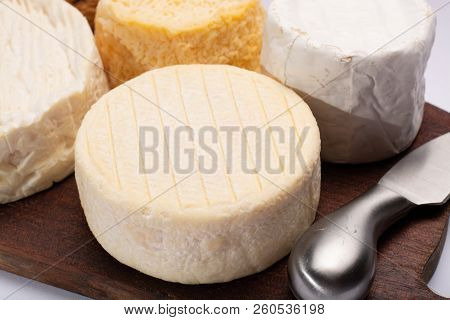 French Aoc Soft Cow Cheeses, Crumbly Langres With Washed Rind Structure, Sharp Pie Angloys, Camember