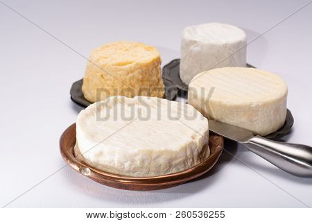French Aoc Soft Cow Cheeses, Crumbly Langres With Washed Rind Structure, Sharp Pie Angloys, Camember