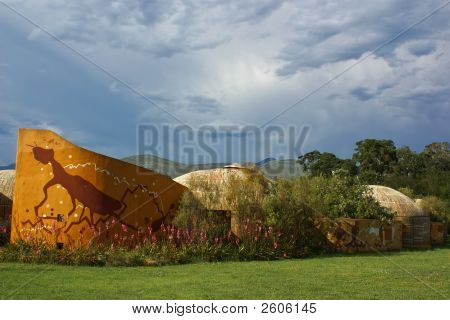 Estalagem rural Bushman étnica estilo nas montanhas