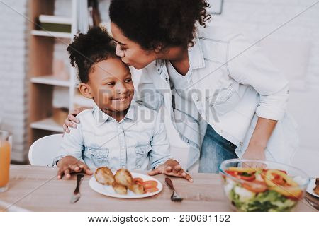 Creativity Day For People. Child And Mother.  And Happy Time . Love Mother And Daughter. Joi With Fa