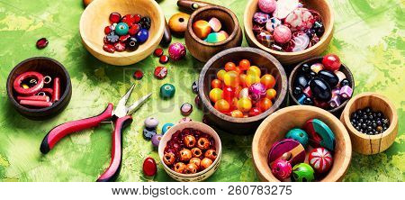 Fashion Beads In Wooden Bowls