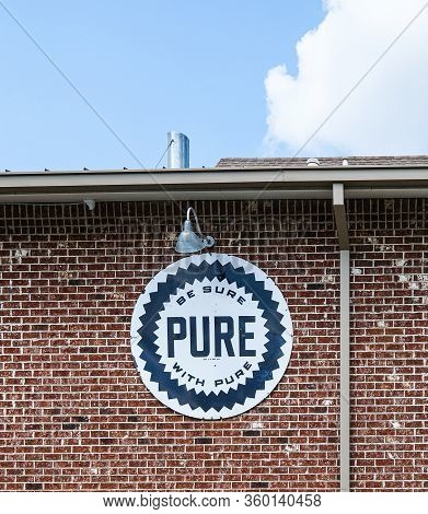 Duluth, Georgia - September 11, 2019: Forbes Ranked Duluth 26th In Americas Best Places To Move In 2