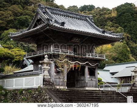 Anan, Tokushima Prefecture, Japan - April 5, 2018: Entrance To Byodoji, Temple Number 22 Of Shikoku 