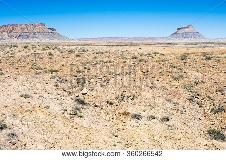 View Of North Caineville Mesa And Factory Butt From State Route 24 In Utah, Usa
