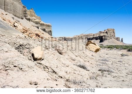 Beautiful Sandstone Rock Formations Along Scenic State Route 24 Near Caineville - Utah, Usa