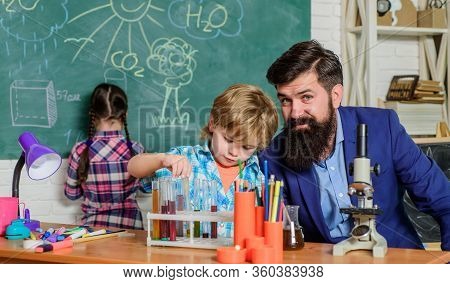 Critical Thinking And Problem Solving. Science Club Afterschool Program. Experience And Knowledge. P