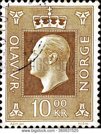 02.09.2020 Divnoe Stavropol Territory Russia The Postage Stamp Norway 1970 King Olav V Profile Portr
