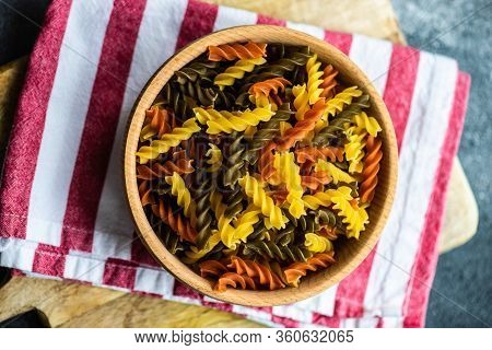 Italian Pasta Fusilli Bucati
