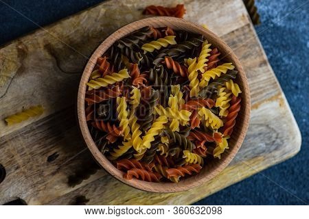 Italian Pasta Fusilli Bucati