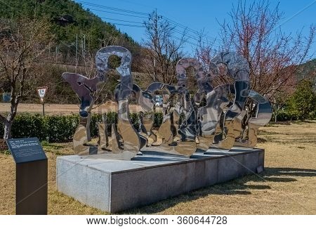 Hwanggan, South Korea; April 8,2020: Chrome Statue Called Searching For Hope By Park Keon Jae, Park 