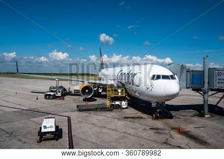 Frankfurt Germany 18.11.19 Condor Airline Airplane Jet Being Loadet By Service Staff On The Airport 