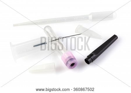 Vacuum Syringe (vacutainer) For Blood Sampling. Medical Equipment. Test Tube For Blood Analysis. Vac