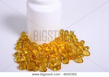 Omega3 약 약 하나 흰 알 약 병