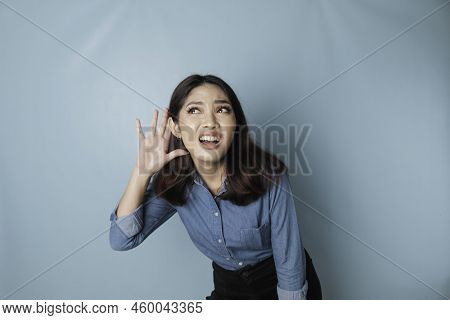 Amazed Curious Bride Young Woman Wearing A Blue Shirt Trying To Hear You Overhear Listening Intently