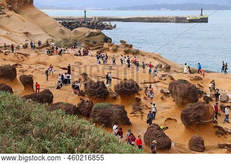Yehliu, Taiwan - November 24, 2018: People Visit Yehliu Geopark In Taiwan. Yehliu Is A Popular Touri