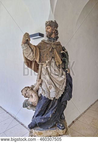 Graz, Austria - 19.08.2022: Mariahilfer Church Interior, Famous Attraction Situated In The Historic 