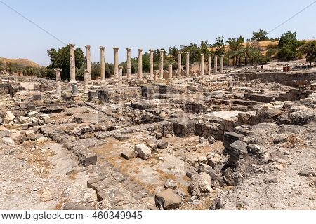 Beit Shean, Israel, August 06, 2022 : Partially Restored Ruins Of One Of The Cities Of The Decapolis