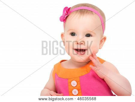 Sly Baby bambina felice nel luminoso multicolore abito festivo