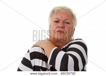 Weibliche Senior mit Nackenschmerzen