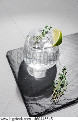 Strong Seltzer Cocktails With Lime. Alcoholic Cocktail Tonic Clear. Hard Seltzer Is A Low-alcohol Dr