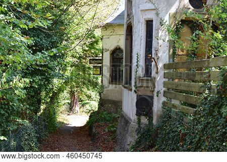Andernach, Germany - 08 11 2022: Ruin At The Rheinsteig Hiking Path