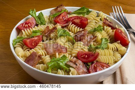 Blt Pasta Salad   Consisting Of  Rotini,  Bacon, Lettuce And Tomatoes.
