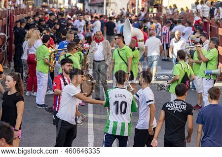 Running Of The Bulls. Bulls. Bull Runs. Encierro That Is Celebrated In The Town Of San Sebastian De 