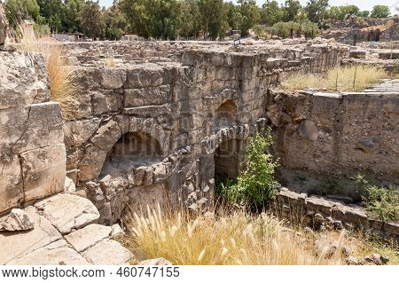 Beit Shean, Israel, August 06, 2022 : Partially Restored Ruins Of One Of The Cities Of The Decapolis