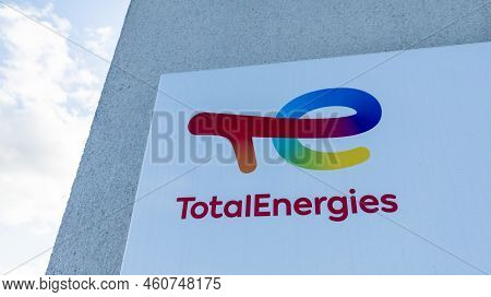 Bordeaux , Aquitaine  France - 08 31 2022 : Total Energies Brand Text Company Logo Sign New Totalene