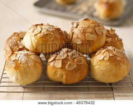 Altın badem Buns