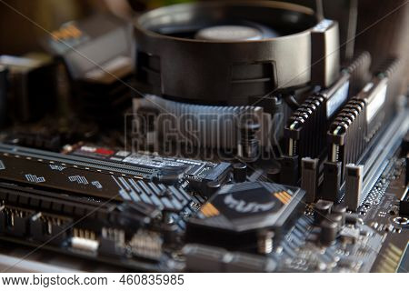 Enjoy Exceptional Performance With The Asus Tuf Gaming B450m Pro S Gaming Black Motherboard. August 
