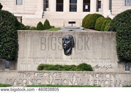 Alexandria Va - Apr 4: George Washington Masonic National Memorial In Washington Dc, As Seen On Apri