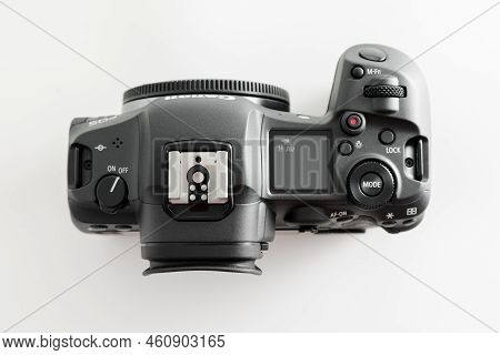 August 13, 2022. New York, United States. Top Mirrorless Camera Canon R5 On White Background