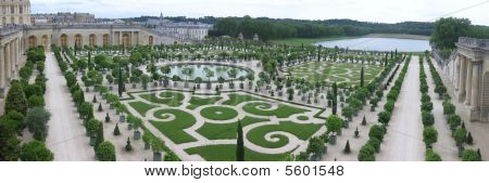 Versailles_garden