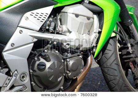 .Motor de moto moderna