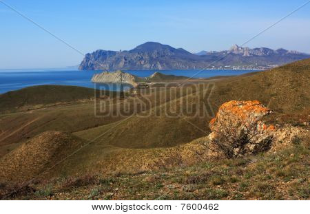Straße von Kertsch Bergen und dem Meer. Foto 9148