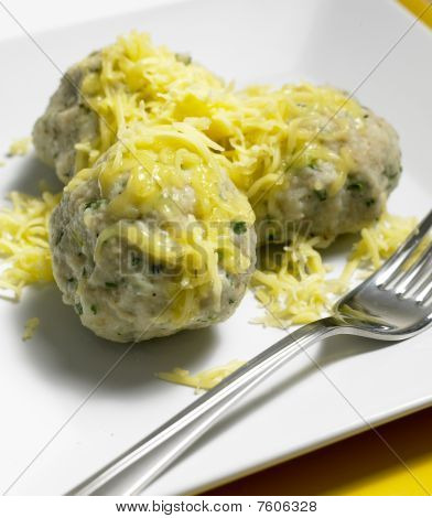 gnocchi di erbe e aglio con formaggio