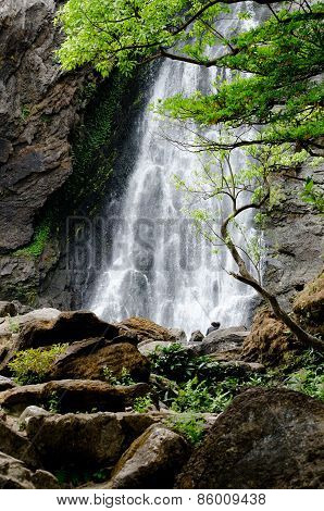 Klong Lan Waterfall